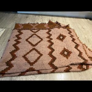 Aritzia blanket scarf